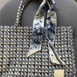 Elegant Blue and Cream TWEED Women's Tote Bag
